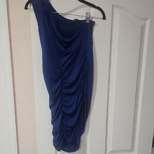 5 /$20 Elegant Blue One-Shoulder Dress